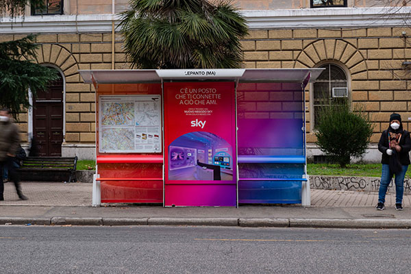 Clear Channel Italia vince la gara per la gestione degli spazi pubblicitari delle pensiline di Roma