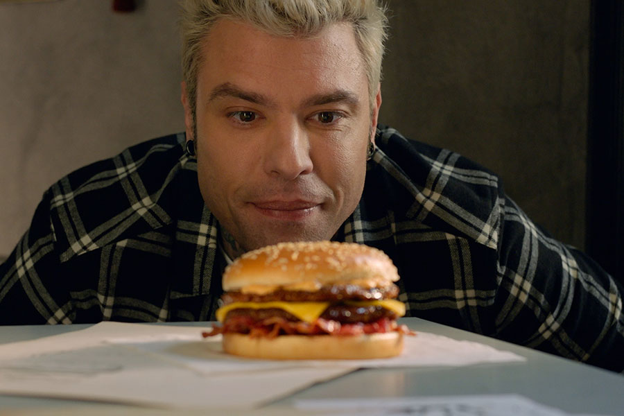 “Cosa non faresti per il Crispy McBacon”? Al via la nuova campagna di McDonald’s con un talent d’eccezione: Fedez. Firma Leo Burnett Italia