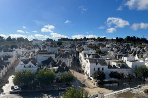 Alberobello apre un concorso per il logo del trentennale Unesco e offre 1.500 € al vincitore