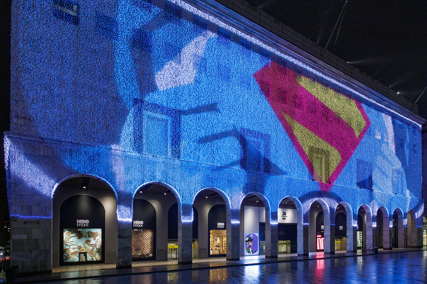 I contenuti di HBO Max in vetrina alla Rinascente di Milano. Firma Ogilvy I contenuti di HBO Max in vetrina alla Rinascente di Milano. Firma Ogilvy