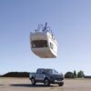Toyota ricrea lo storico test di resistenza di Top Gear sulla Hilux Toyota Hilux vs Caravan